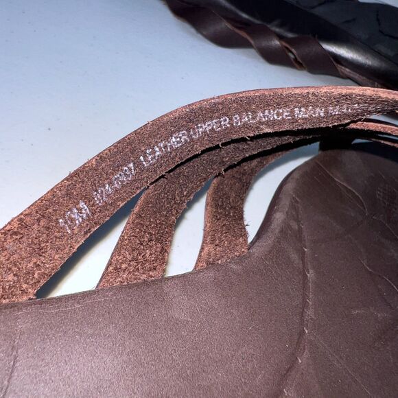 St. John's Bay Women's Brown Leather Flip Flop Sandals Strappy Size 10 M - Picture 11 of 11